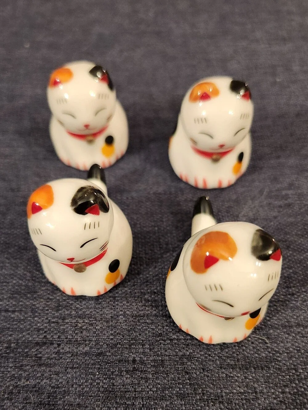 Set Of 4 Ceramic Mini Lucky Cat Chopstick Rests